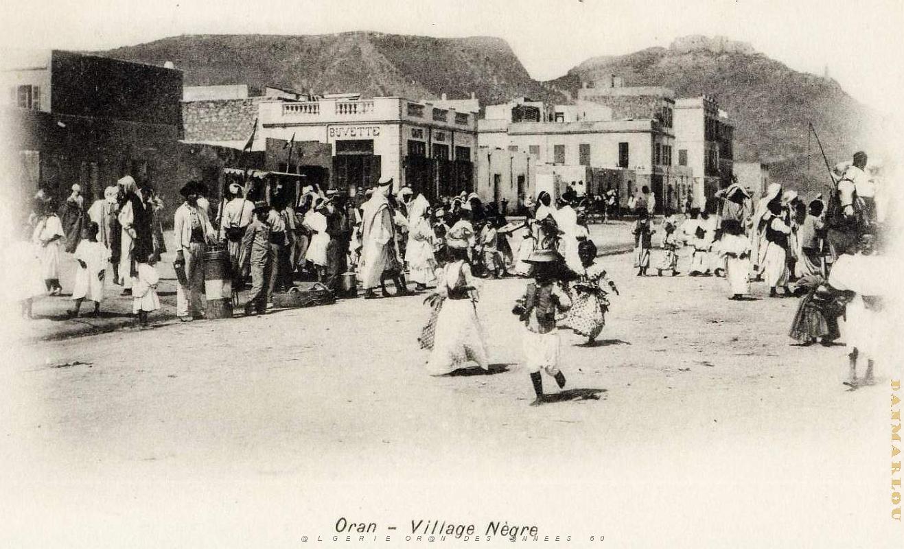 CA a- 123- Village negre.jpg
